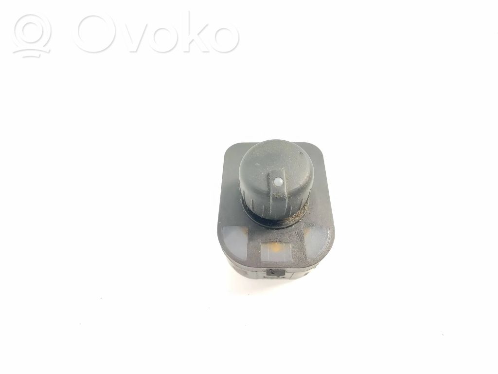 Audi A4 S4 B6 8E 8H Sānu spoguļu slēdzis 