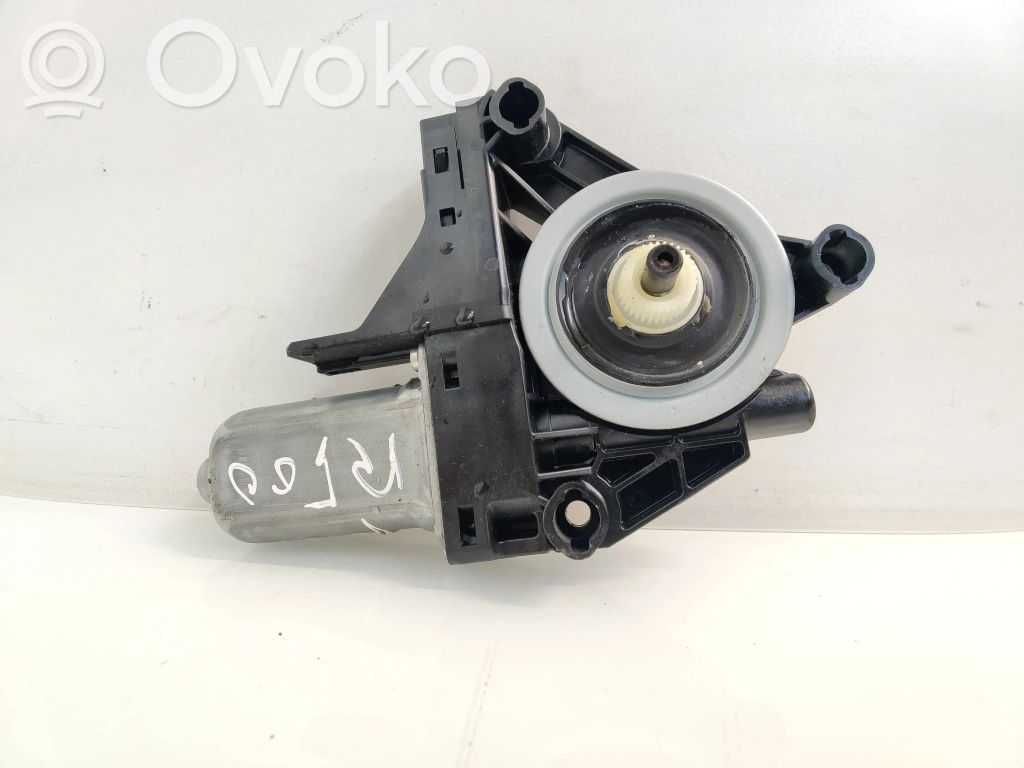 Silnik regulatora szyby drzwi przednich   WR12718,111226,966268103