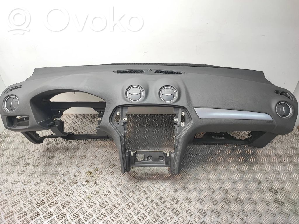 Ford Mondeo MK IV Panelis 