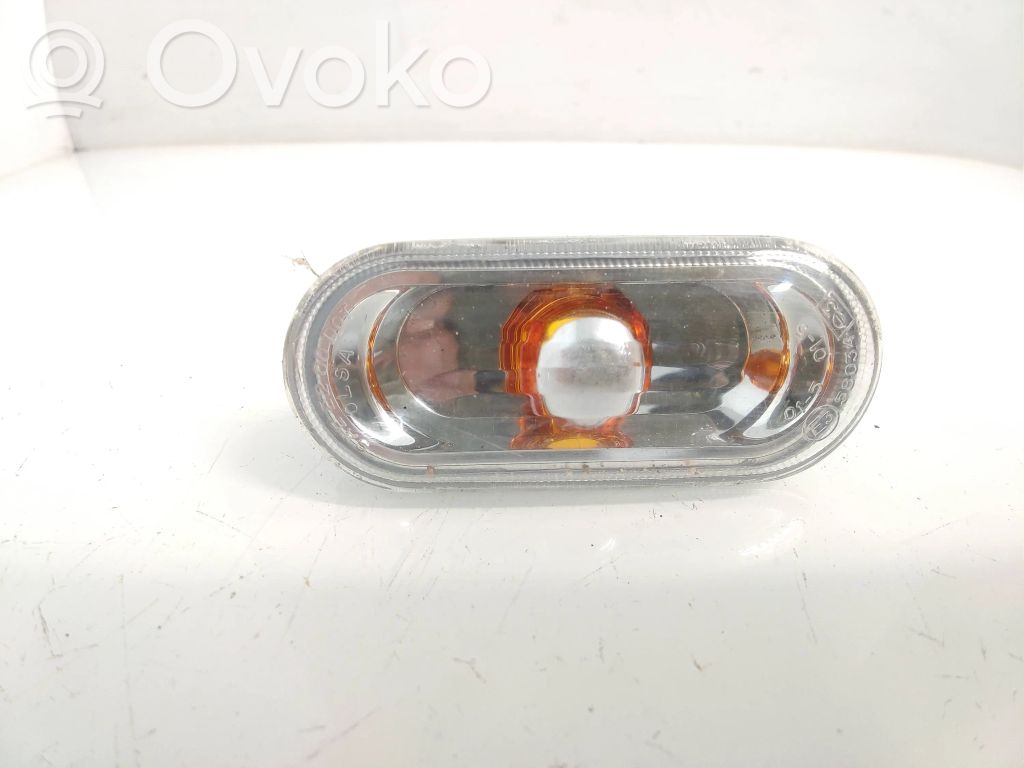 Volkswagen Transporter - Caravelle T5 Front fender indicator light 
