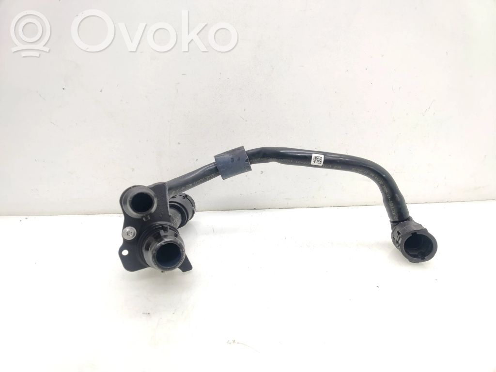 BMW 5 G30 G31 G38 Przewód / Wąż chłodnicy 