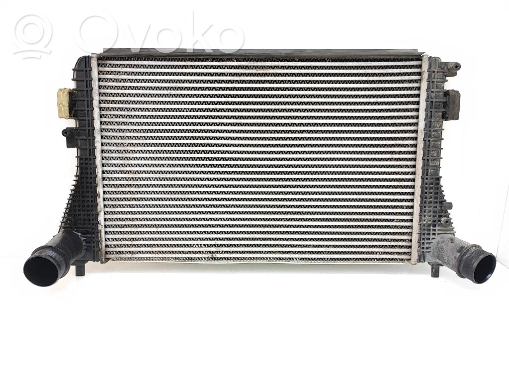 Volkswagen Caddy Interkūlerio radiatorius 