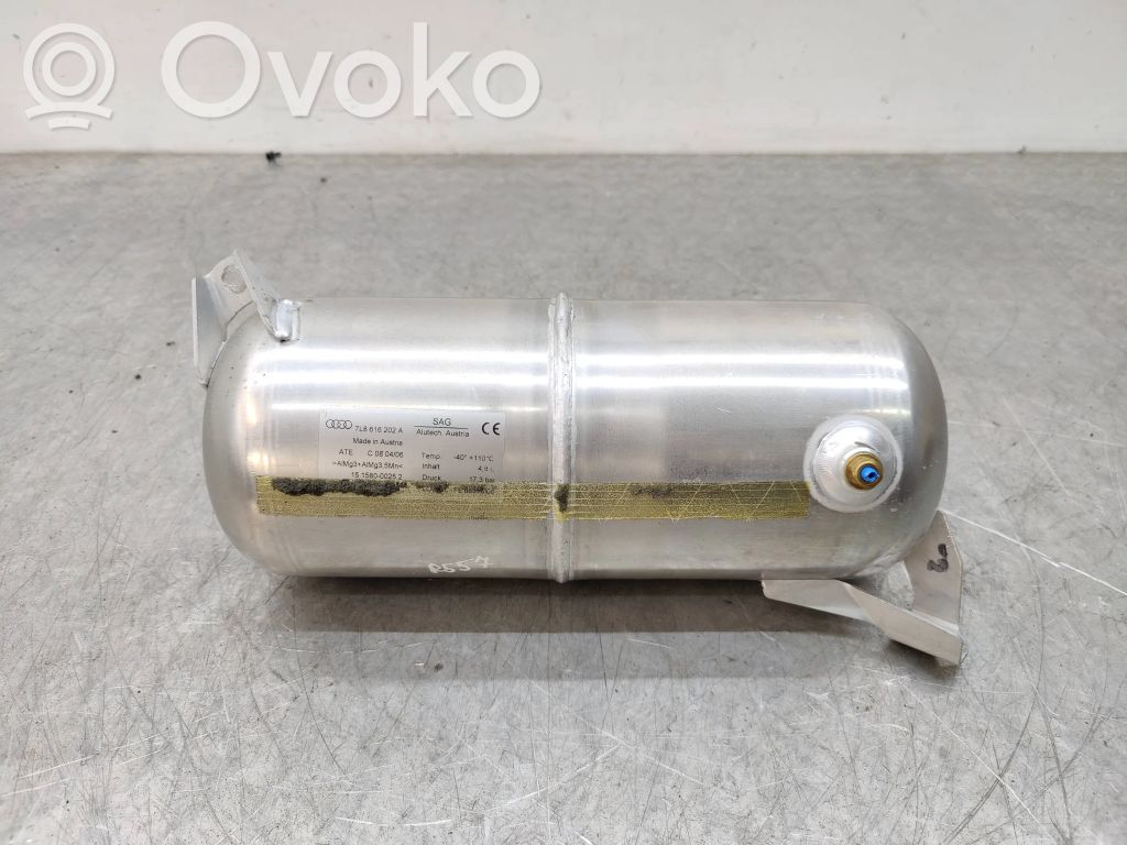 Audi Q7 4L Podciśnieniowy zbiornik powietrza 