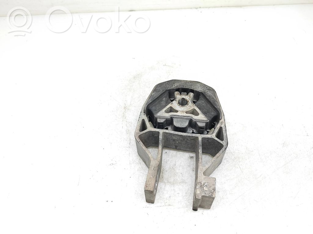 Gearbox mount   CV616P082DC,532E16