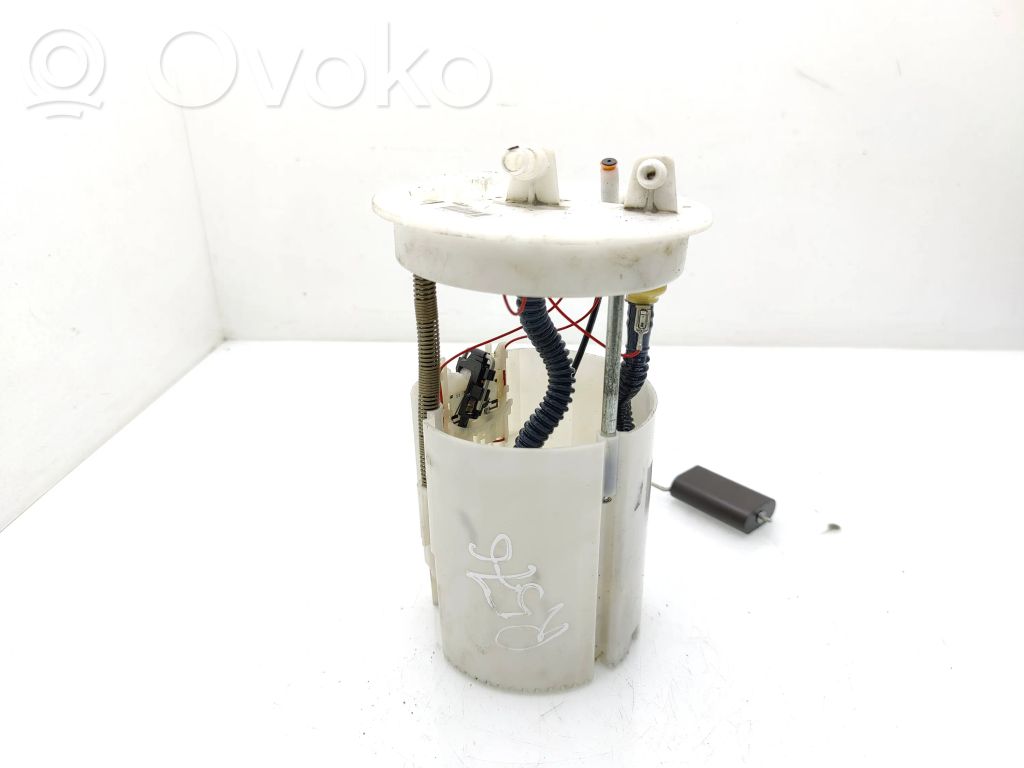 Volvo V40 Fuel level sensor 