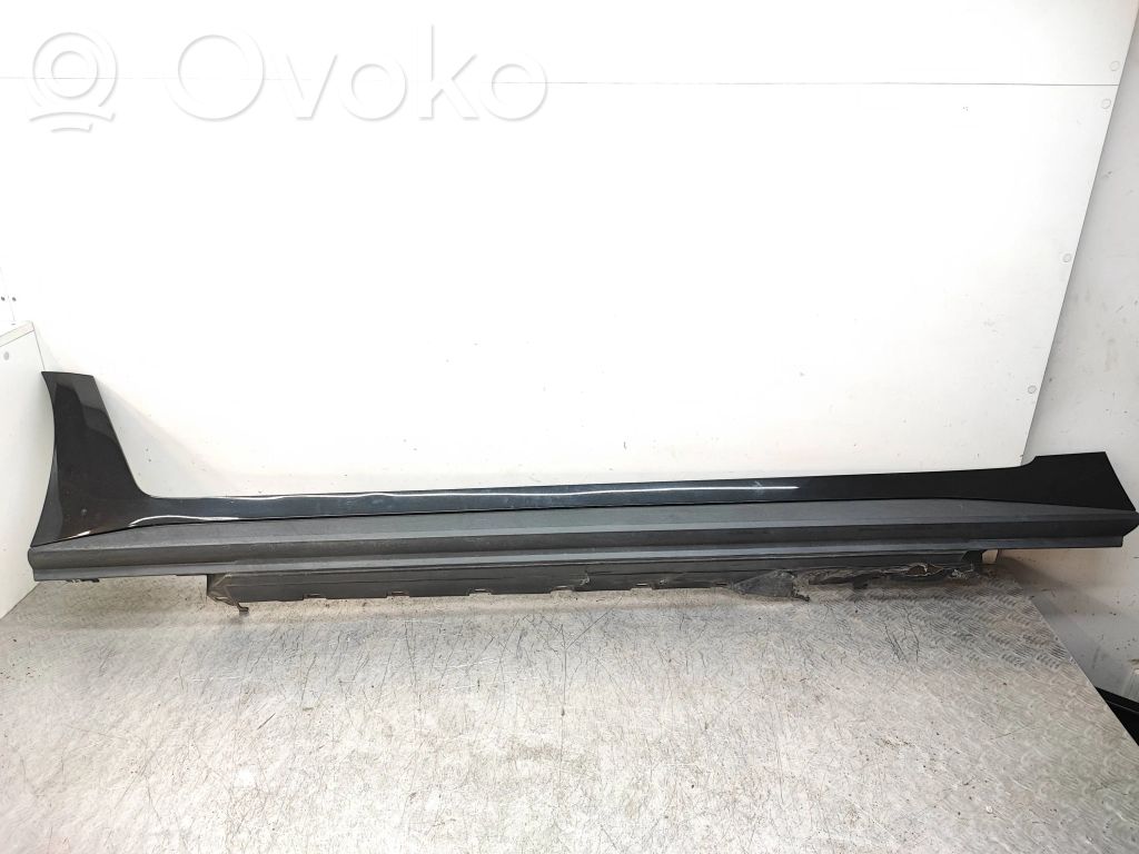 BMW i4 Slenkstis 