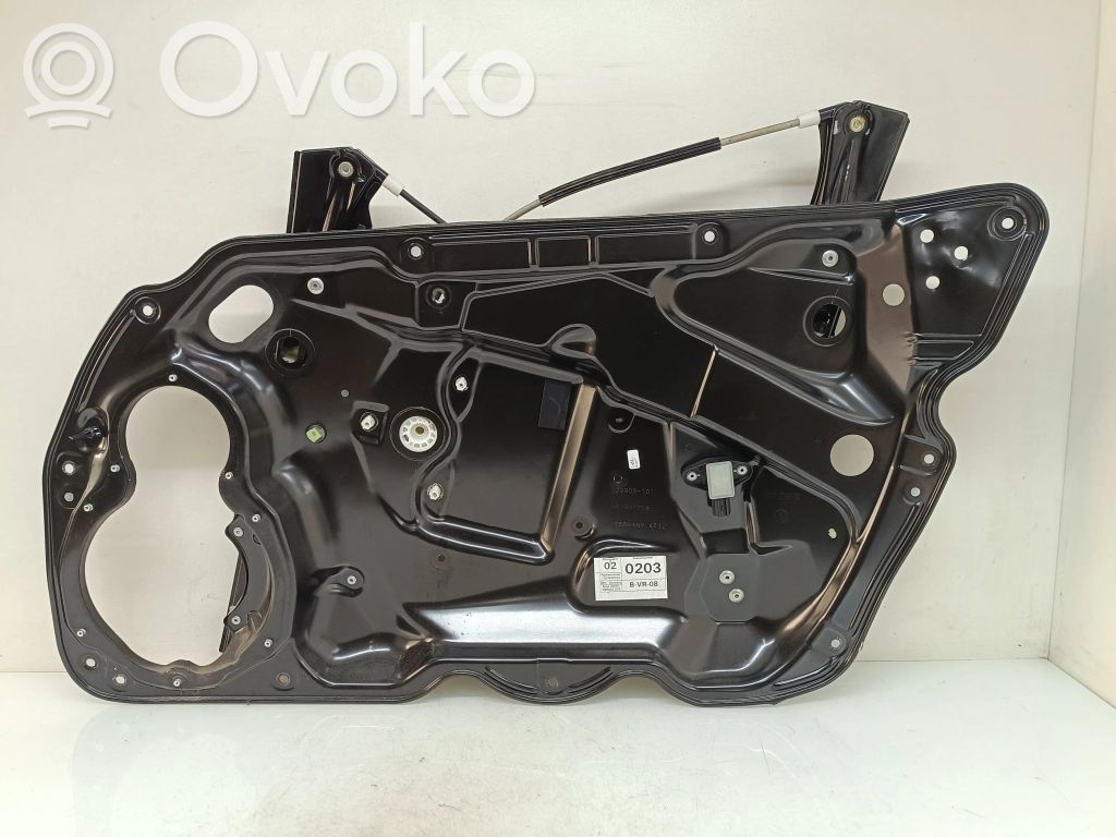 Volkswagen PASSAT B7 Front window lifting mechanism without motor 