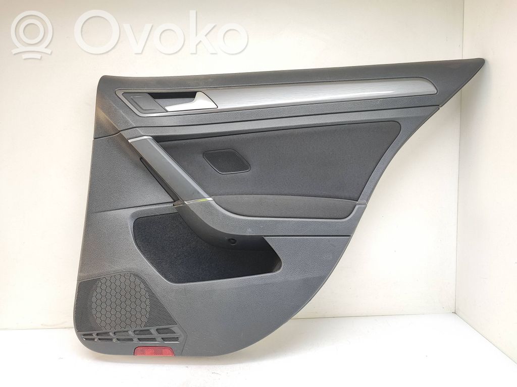 Volkswagen Golf VII Boczki / Poszycie drzwi tylnych 