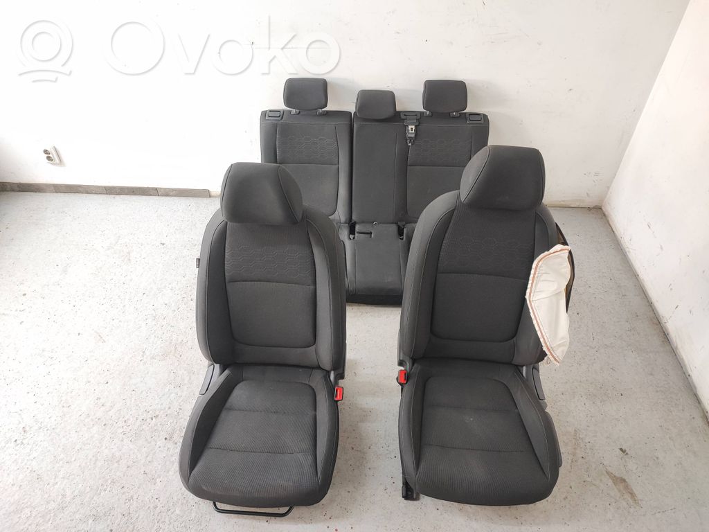 KIA Rio Seat set 