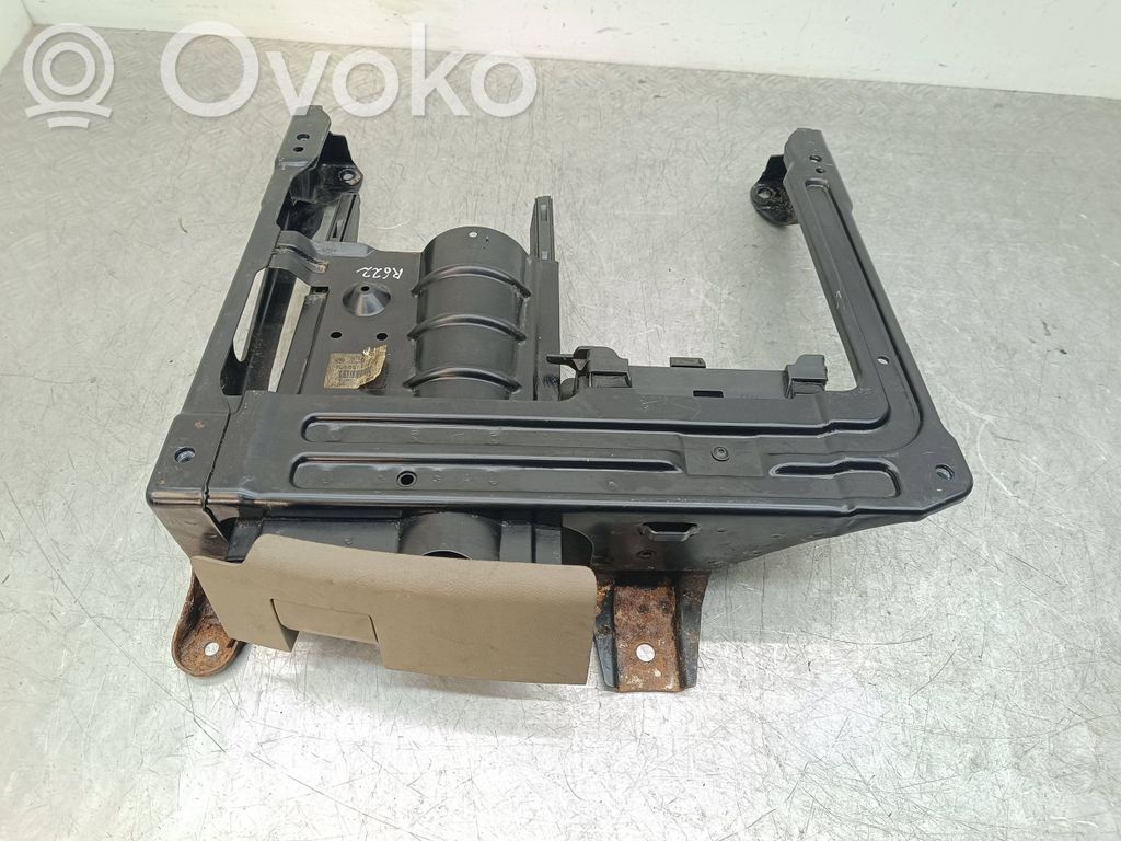 Audi Q7 4L Base de la consola del asiento delantero del pasajero 