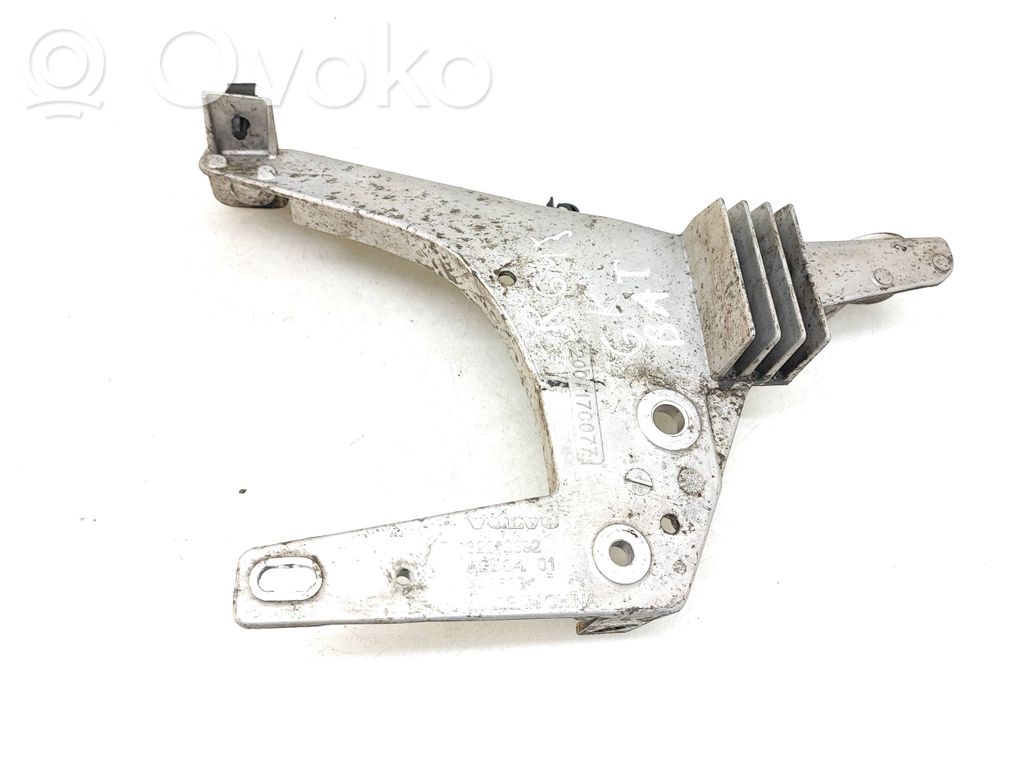 Polestar 2 Hybrid/electric vehicle battery bracket 