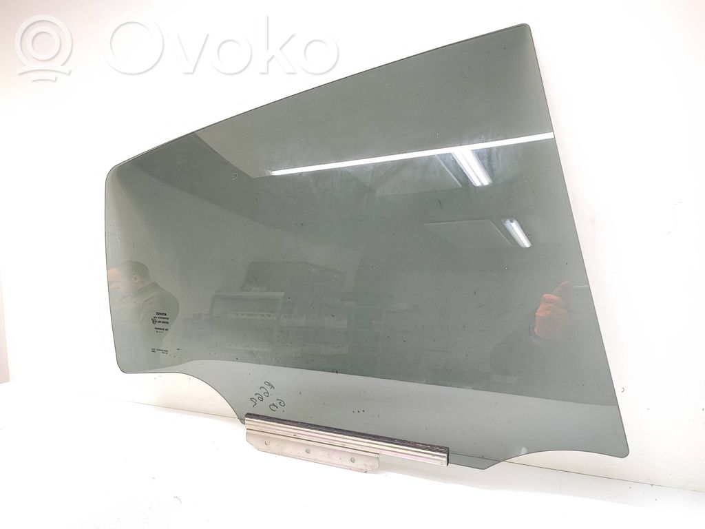 Toyota Yaris Takaoven ikkunalasi 