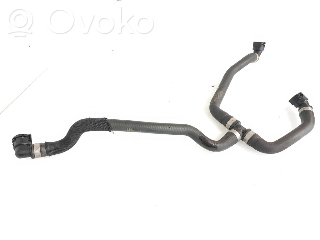 BMW 5 G30 G31 G38 Conductă/furtun lichid de răcire motor 