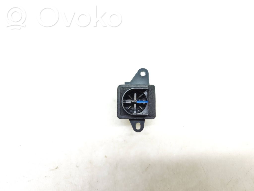 Tesla Model 3 Innentemperatursensor 