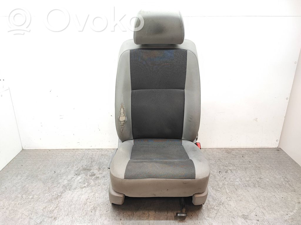 Volkswagen Transporter - Caravelle T5 Etumatkustajan istuin