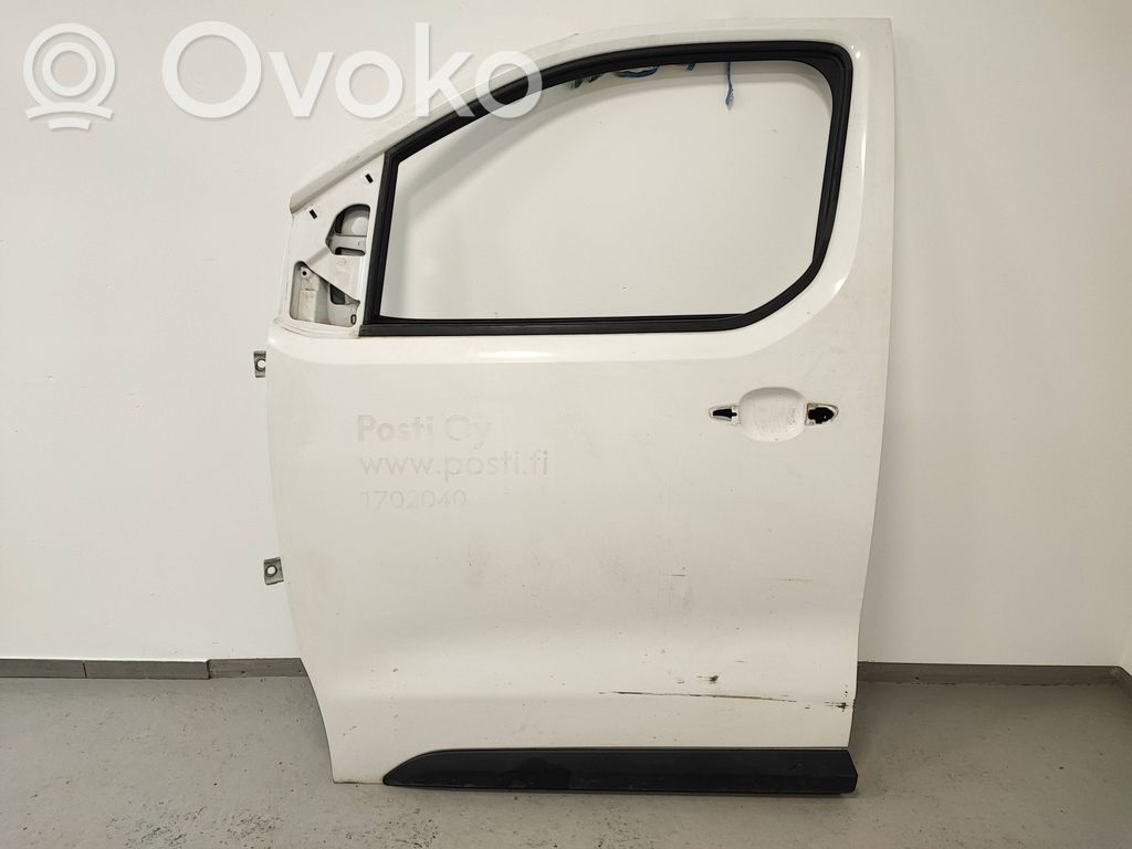 Puerta delantera   SU001A4542,SU001A4057,SU001A4215