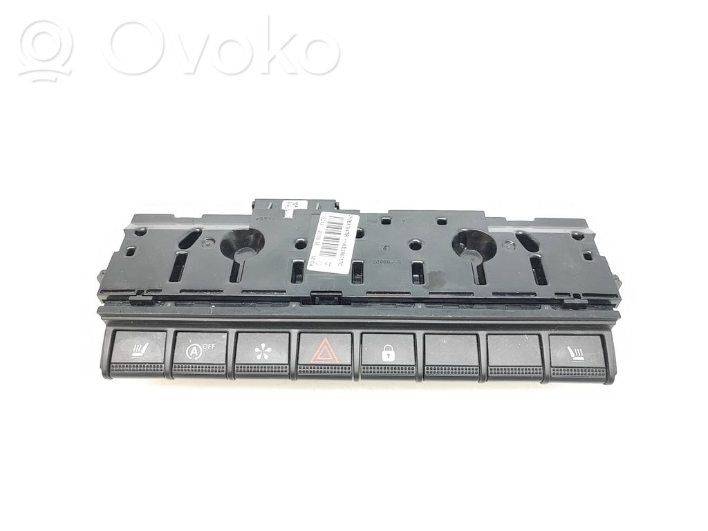 Renault Captur II Hazard light switch 