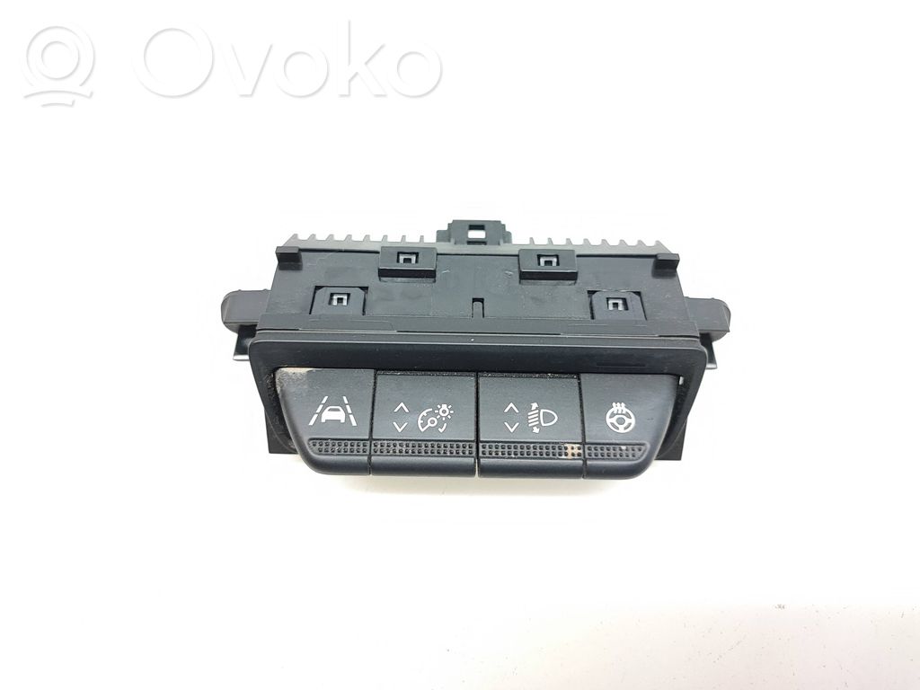 Renault Captur II Interruptor de calefacción del volante 
