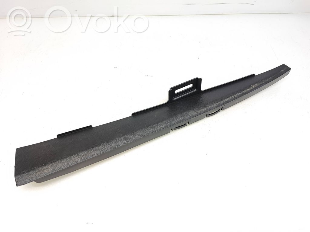 Moldura del panel (Usadas)   689208858R