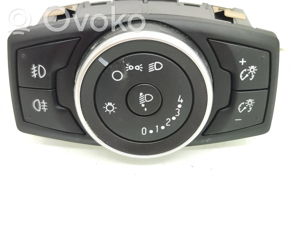 Ford Focus Light switch 
