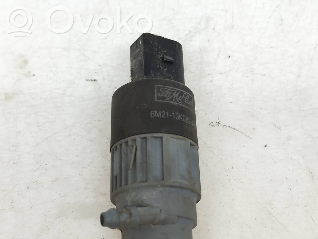 Ford Focus Windscreen/windshield washer pump 