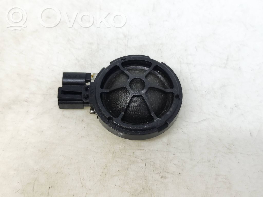 Audi TT TTS Mk2 Głośnik drzwi przednich 
