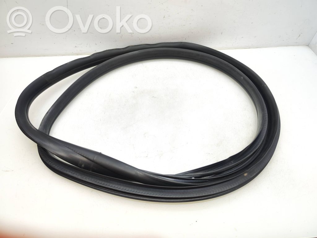Etuoven kumitiiviste   P594A