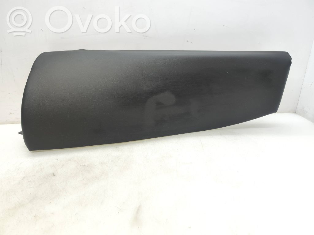 Osłona górna fotela tylnego   1601747,7482031,3831339
