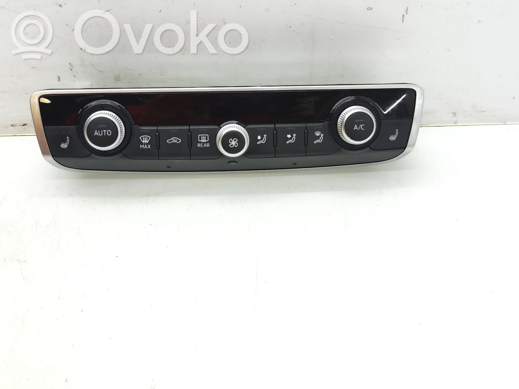 Climate control unit   8V0820043D,901516220017,00030727