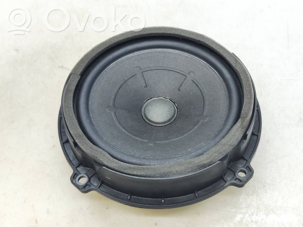 KIA Niro Etuoven kaiutin 