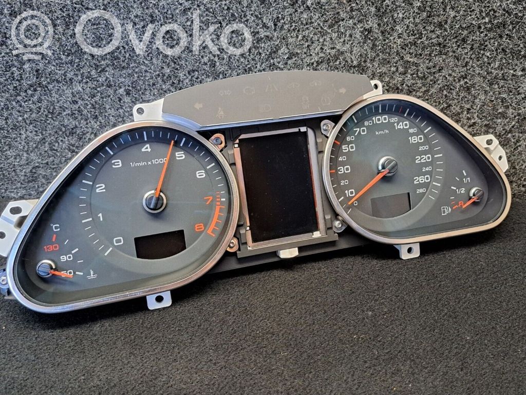 Audi A6 S6 C6 4F Licznik / Prędkościomierz 