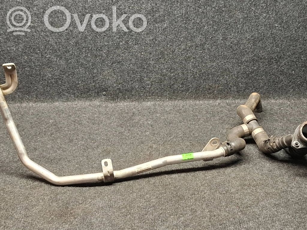 Audi A4 S4 B9 Engine coolant pipe/hose 