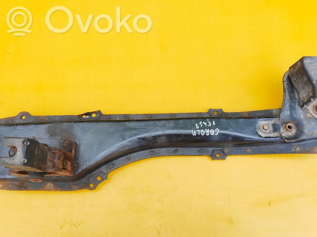 Toyota Corolla Verso E121 Engine mounting bracket 