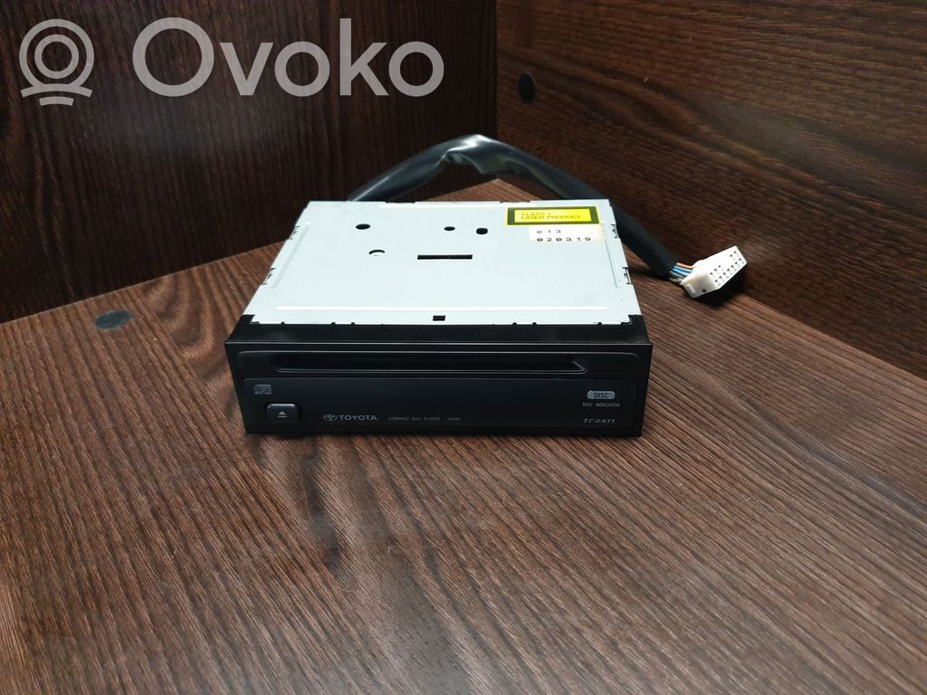 Toyota Yaris Radio/CD/DVD/GPS head unit 