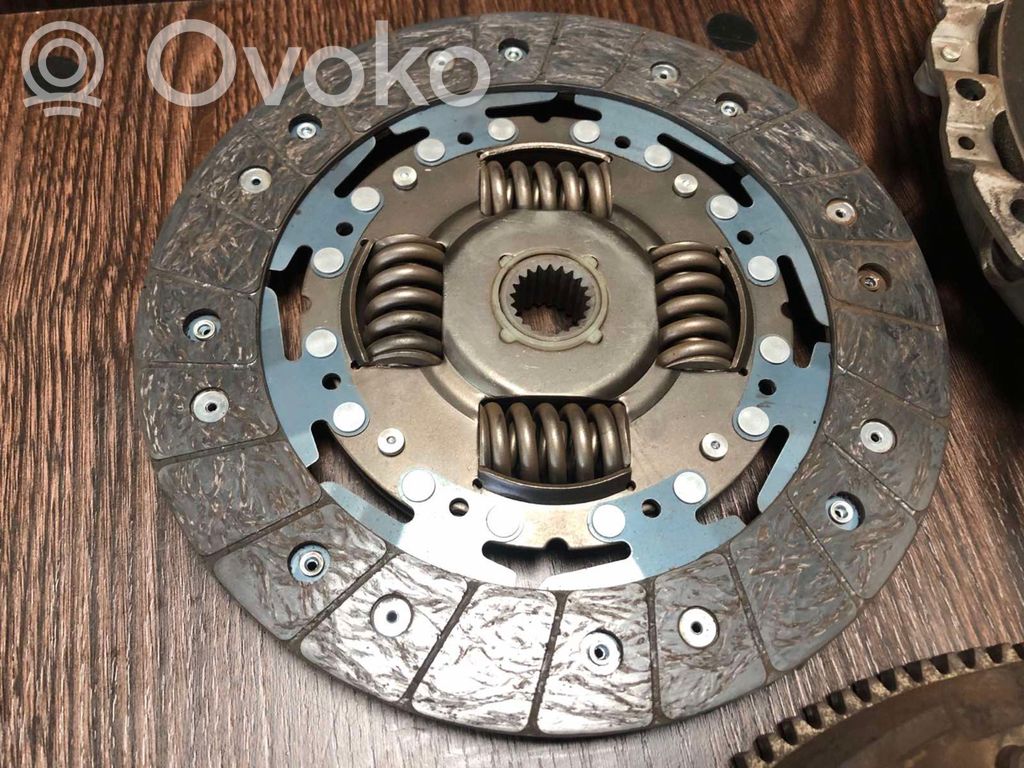 Nissan Primastar Sankabos komplektas 
