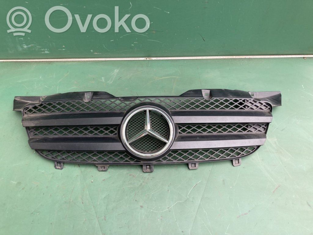 Mercedes-Benz Sprinter W906 Atrapa chłodnicy / Grill 