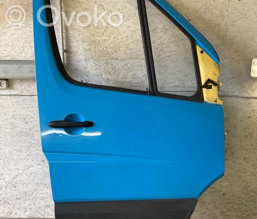 Mercedes-Benz Sprinter W906 Drzwi przednie 