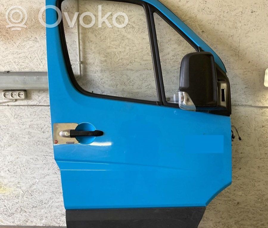 Mercedes-Benz Sprinter W906 Drzwi przednie 