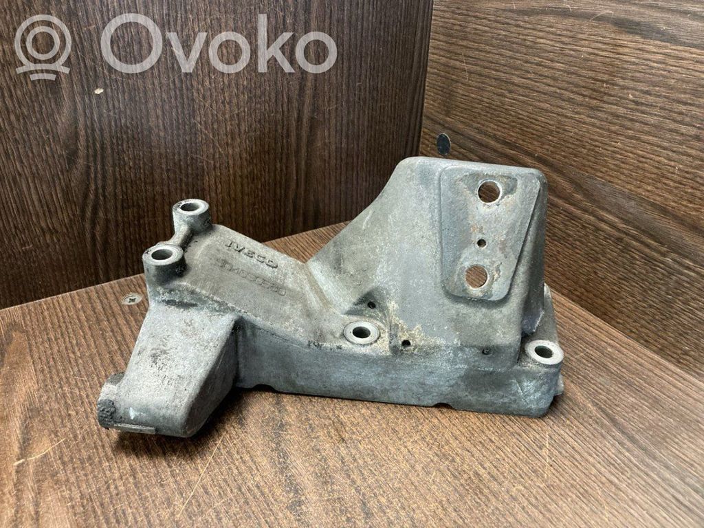 Iveco Daily 3rd gen Engine mount bracket 
