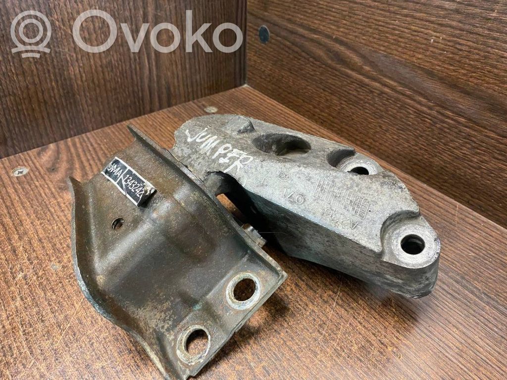 Citroen Jumper Engine mount bracket 