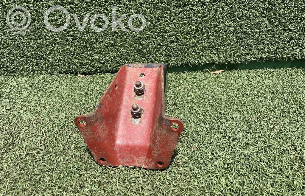 Iveco Daily 3rd gen Engine mount bracket 
