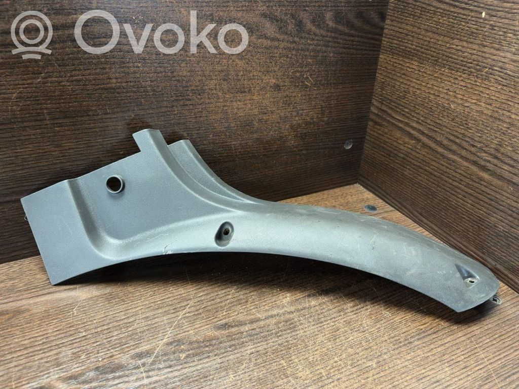 Iveco Daily 3rd gen Front door trim (molding) 