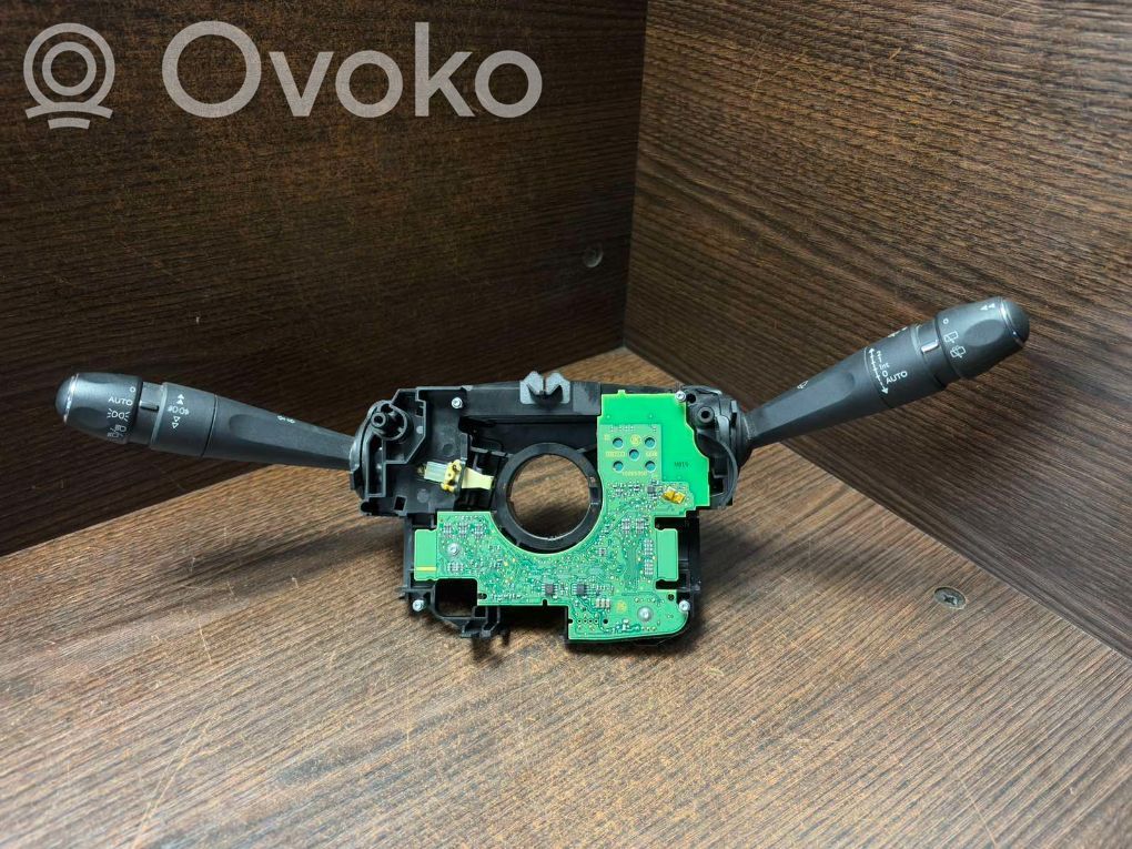 Toyota Proace Interruptor/palanca de limpiador de luz de giro 