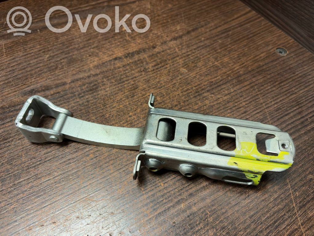 Mercedes-Benz Sprinter W906 Etuoven pidätin 