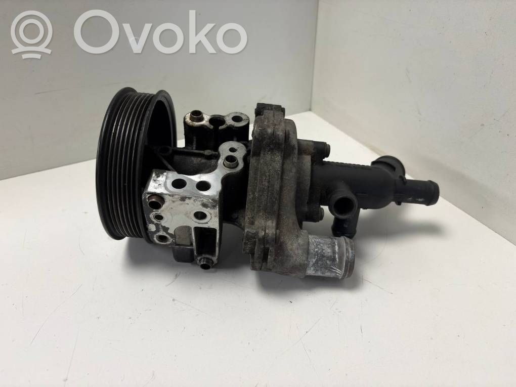 Ford Transit Bomba de agua 
