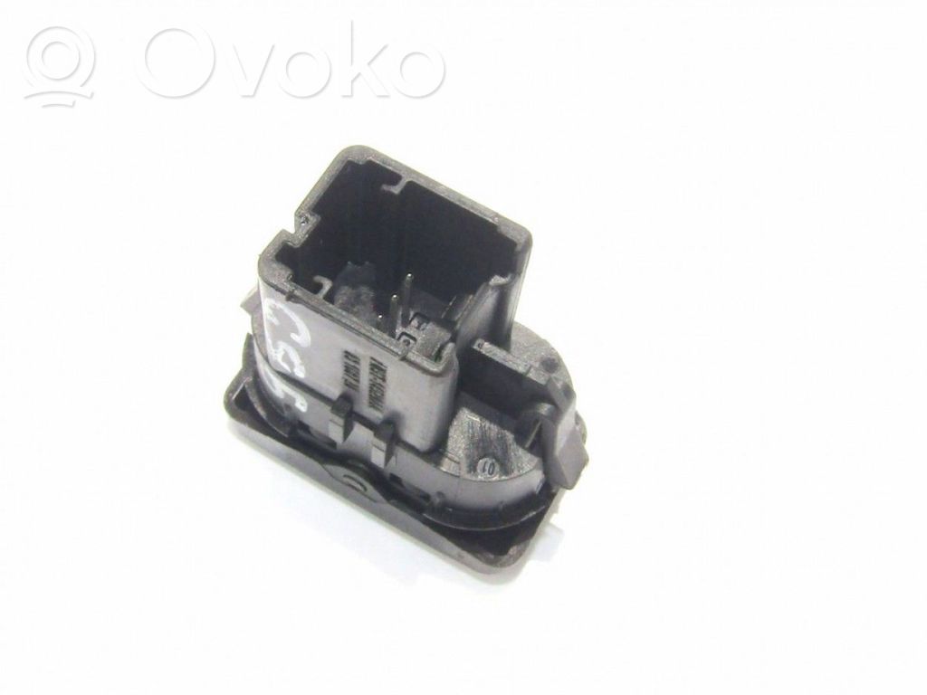 Electric window control switch   7M5T14529AA