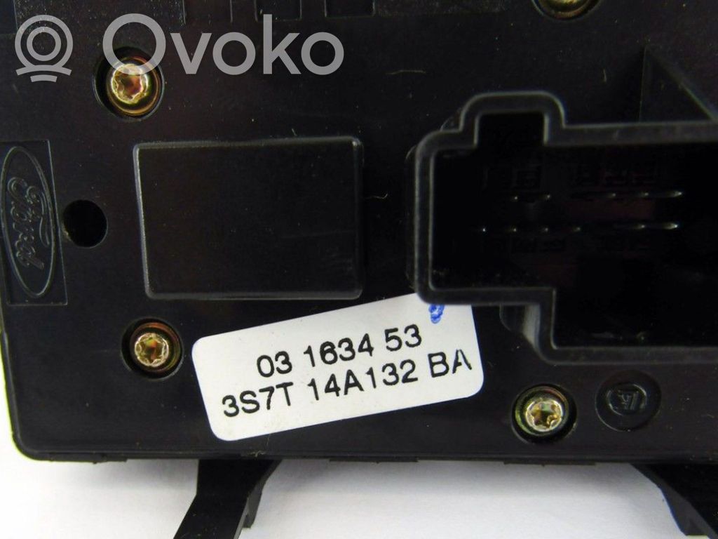 Ford Mondeo Mk III Electric window control switch 