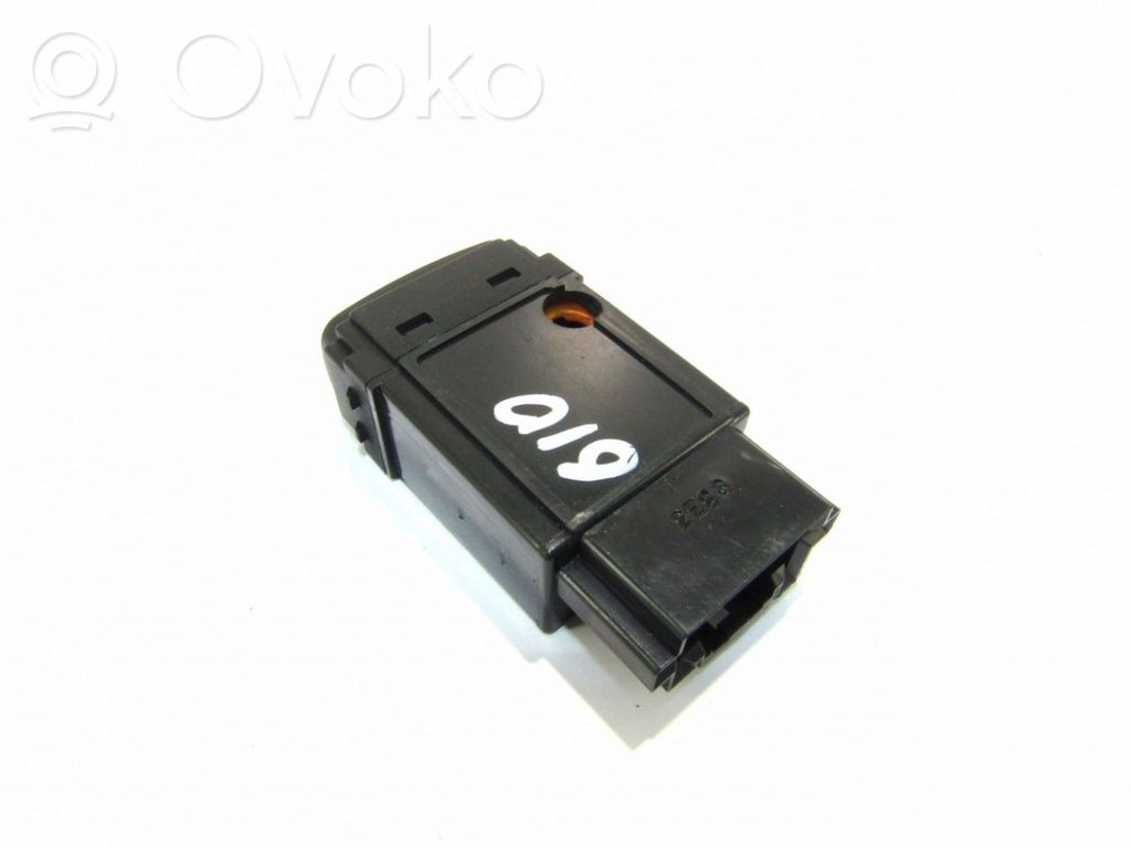 Headlight level height control switch   NRA