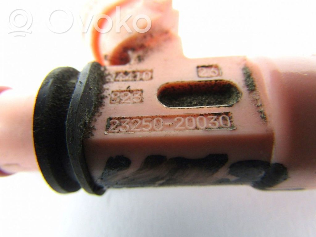 Lexus RX 330 - 350 - 400H Inyector de combustible 
