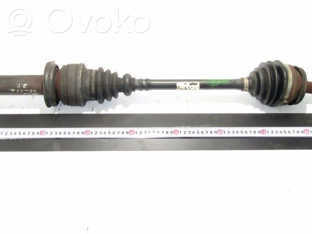 Etuvetoakseli   7H0407272BC